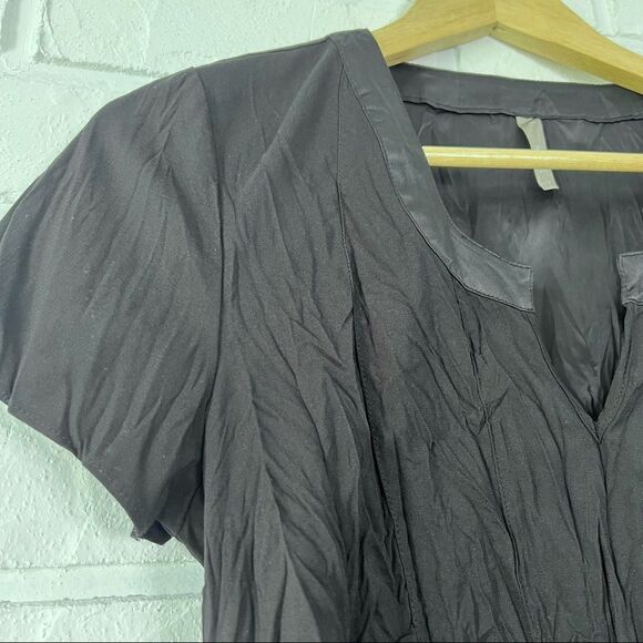 Thyme Maternity Black Crinkly Short Sleeve Top S - Picture 6 of 8